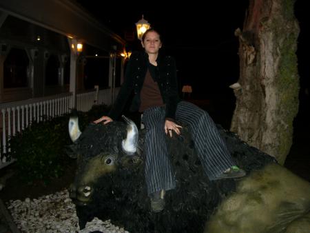  moi sur le bison de Buffallo Grill ^^