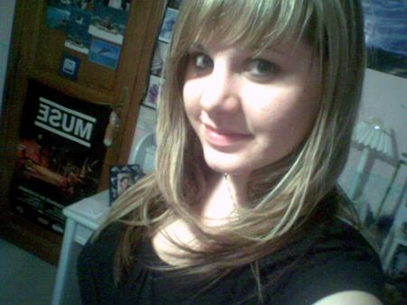 My Dedel adorééée !! toute mimi avec sa nouvelle coupe faite par Léti ^^