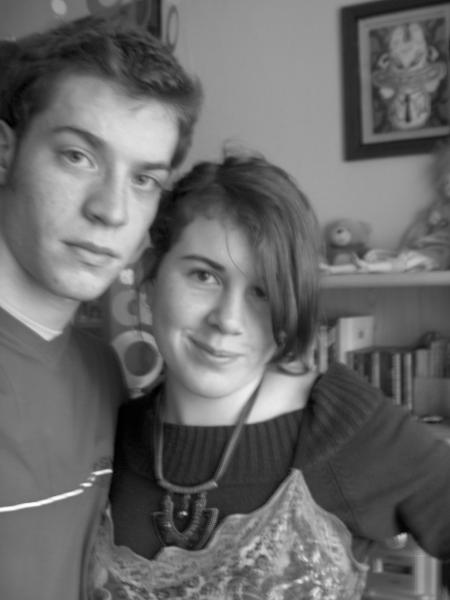 jprésente Ketchoupi !! (Thomas le namoureux chéri foufou de Shashoo ^^ ) et Shashoo ^^