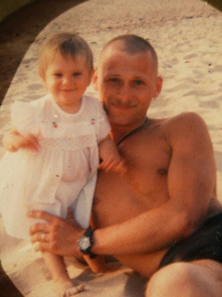 moi et mon papooouuu !! tout jeunot tout  booo ^^