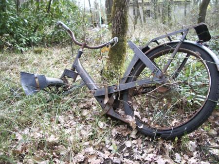 un vélo tout rouillé, dans la série.