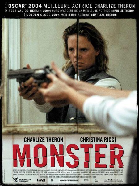 je découvre des putains de films en ce moment grâce à mes potes et celui-là..je vous le conseille TROP ! il est énorme et l'actrice principale ( Charlize Theron) est géniale, elle joue méga bien