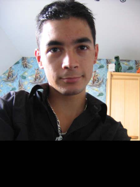 Yoann, Georges , Roger, Magalin, Anthony, tt skon veut koi ^^